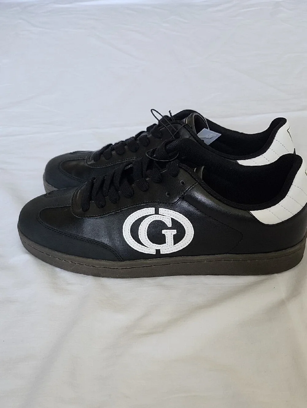 Guess brand new